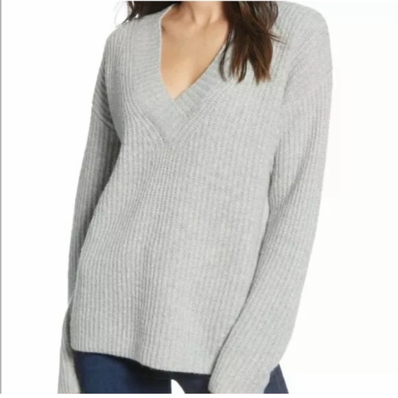 Chelsea28 Sweaters - Chelsea28 Grey Vneck Wool Sweater NWT Size Large